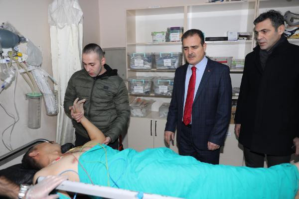 Özel Harekat polislerini taşıyan minibüs kaza yaptı: Çok sayıda yaralı var - Resim: 2