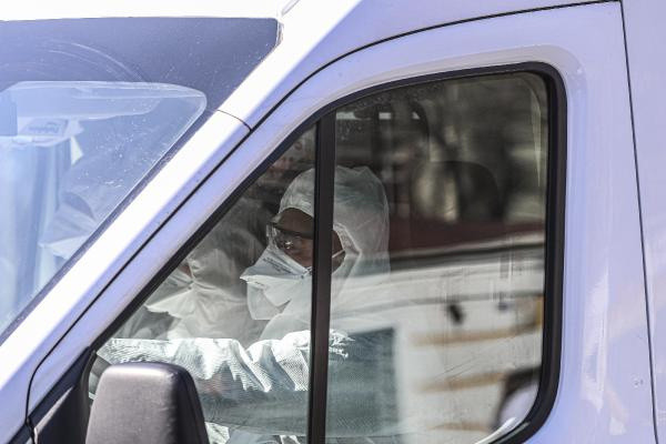 Esenboğa Havalimanı'nda koronavirüs paniği! İran'dan gelen Türkler karantinada - Resim: 2