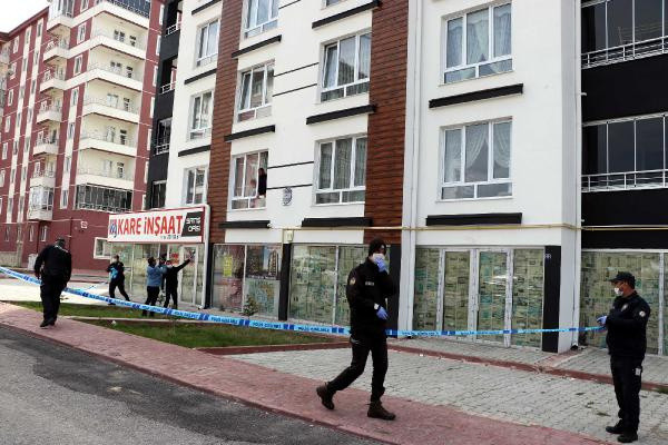 Kapıcı koronavirüs olunca tüm apartman karantinaya alındı - Resim: 1