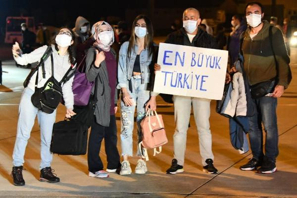 İspanya’dan gelen genç kadının tepki çeken hareketi - Resim: 2