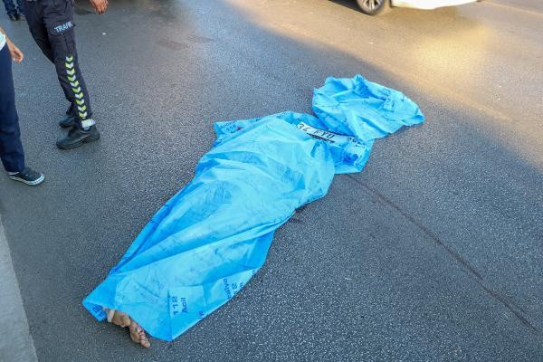 Çarptığı yaya ölünce önce kaçtı sonra teslim oldu - Resim: 0