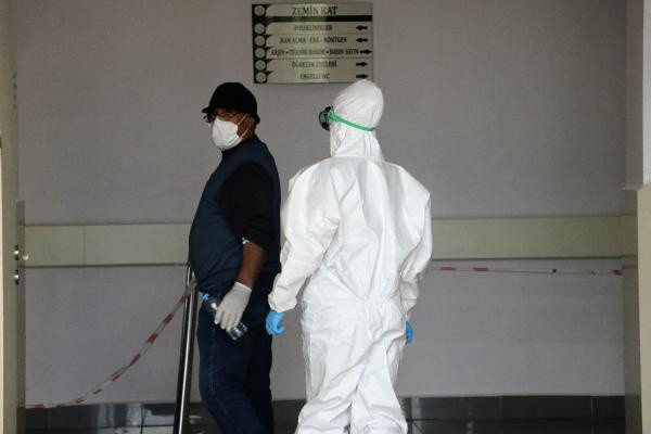 Prof. Dr. Recep Tekin: Eylül ayıyla birlikte grip ve koronavirüs vakaları çok karışacak - Resim: 0