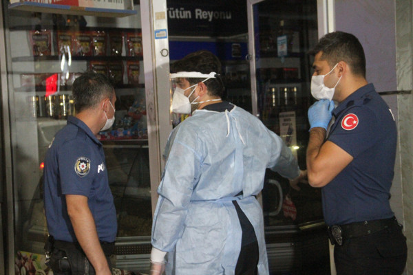 Elazığ'da koronalı adam dükkan açtı! Yüzsüzlüğü şaşırttı - Resim: 0