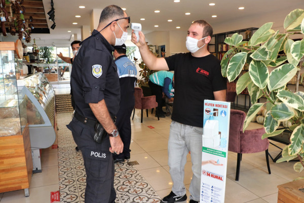 Sultanbeyli İlçe Salgın Denetim Merkezi Ekipleri koronavirüs denetimlerine devam ediyor - Resim: 1