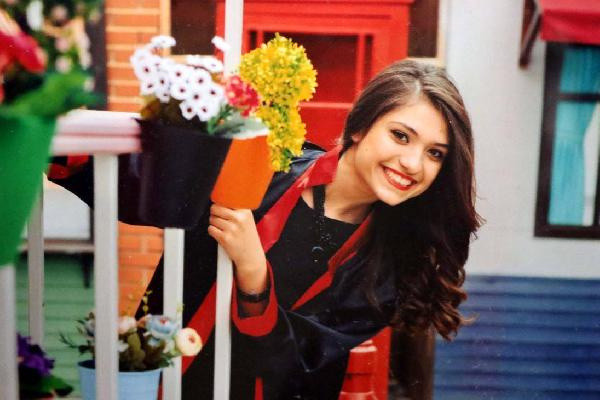 Şehit Aybüke öğretmenin babası: Bugün yine aynı yere tayini çıksa yine hep beraber gideriz - Resim: 0