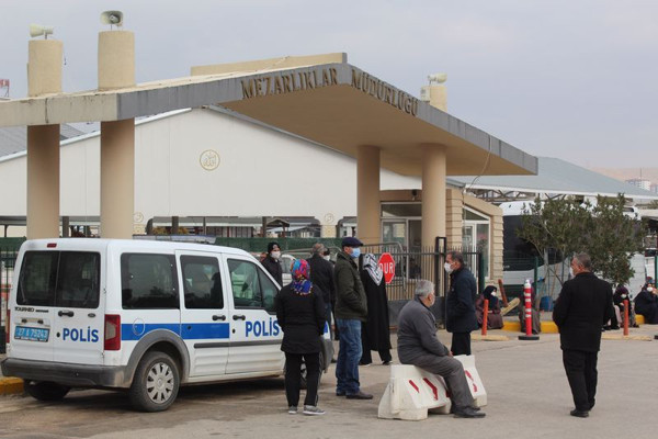 Gaziantep'te sert tedbir geldi! Cenazelerde yeni dönem başlıyor - Resim: 1