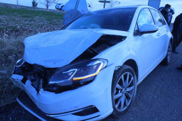 Adıyaman'da kafa kafaya çarpıştılar! Çok sayıda yaralı var - Resim: 0