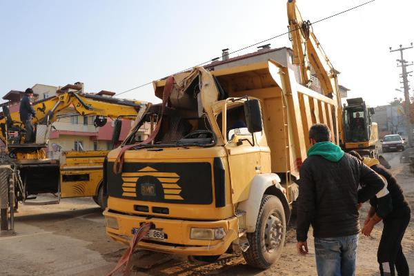 Denizli'de hayatının şokunu yaşadı: Ev yıkılıyor sandım - Resim: 0