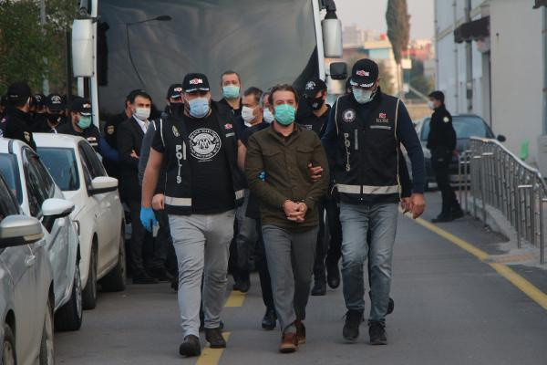 Rüşvet operasyonunda CHP'li eski başkan Kadir Aydar tutuklandı - Resim: 0