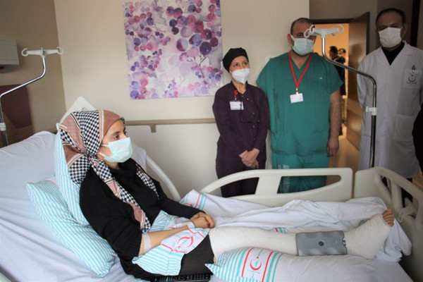 Elazığ'da depremde balkondan atlayanlar o anları anlattı: Orada çok yakın bir arkadaşım... - Resim: 2