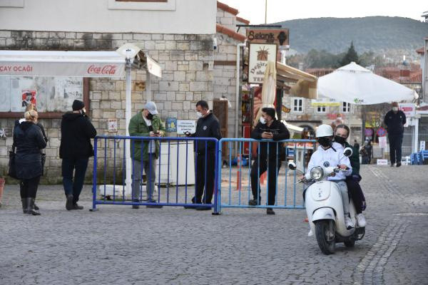 Yılbaşında yüzde 100 doldu! Çeşme'ye İzmir'den destek ekipler gidecek - Resim: 1