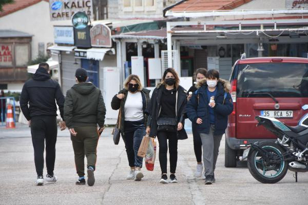 Yılbaşında yüzde 100 doldu! Çeşme'ye İzmir'den destek ekipler gidecek - Resim: 0