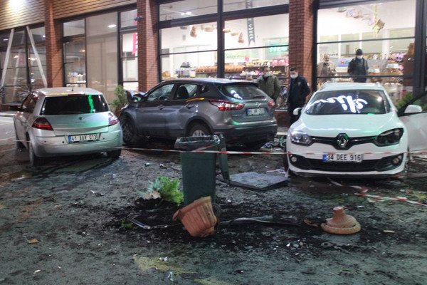 Kocaeli'de dinlenme tesisinde dehşet! Ölü ve yaralılar var - Resim: 0