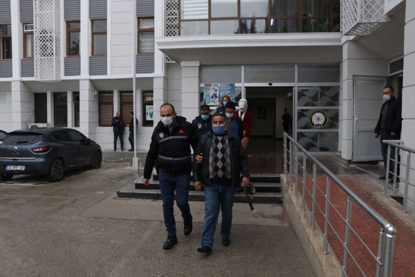 Mersin'de iki aile aynı kızı istemeye geldi! Şok eden gerçek ortaya çıktı - Resim: 0