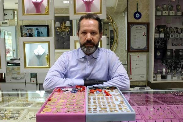 Altın yön değiştirdi! Gram altın 500 TL olur mu? İslam Memiş eşik seviye verip açıkladı - Resim: 0