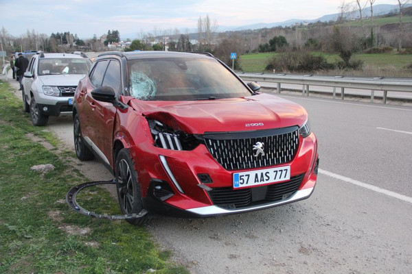 Sinop'ta karayolunda yürüyordu! Feci şekilde can verdi - Resim: 0