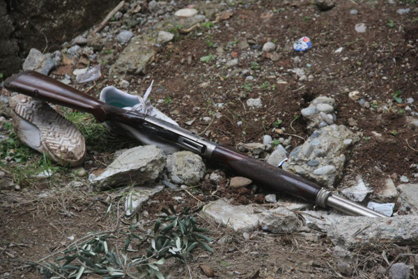 Adana'da mezar başında hareketsiz gören şok oldu! 15 yıl önce ölen... - Resim: 0