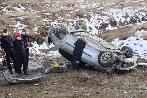 Elazığ'da yoldan çıkıp takla attı! Feci kazada dikkat çeken ayrıntı - Resim: 0