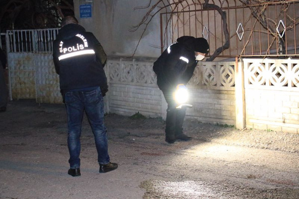 Elazığ'da evinin önüne gidip aşağı çağırdı! Sokakta dehşeti yaşattı - Resim: 0