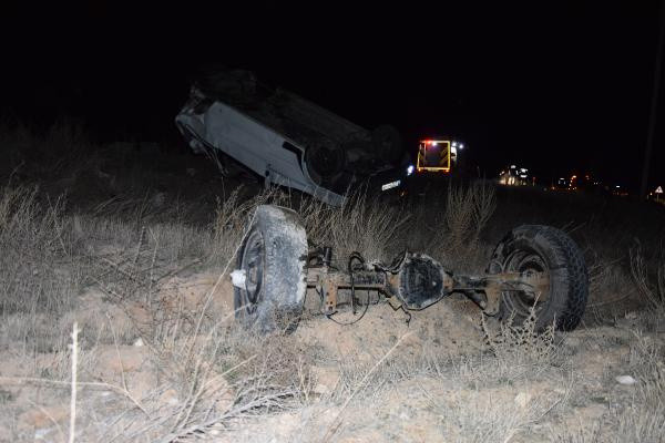 Konya'da otomobille minibüs çarpışıp devrildi! Feci kazada korkunç detay - Resim: 0