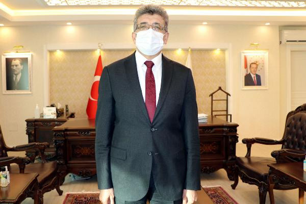 Van Valisi sevindiren haberi verdi: En iyi 5 il arasındayız - Resim: 0