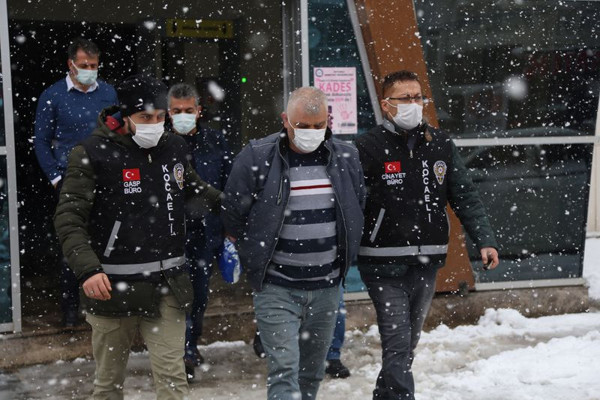 Kocaeli'de eve gelen sevgilisine kurşun yağdırdı! Bakın kendini nasıl savundu - Resim: 0