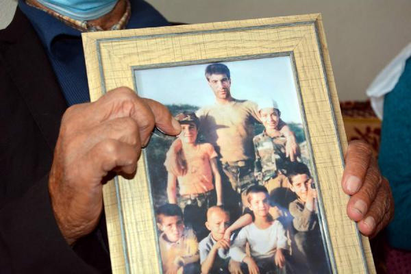 PKK'nın, 8 yaşındayken kaçırdığı Ekrem'in annesi: Evlat hasretiyle hastalandım - Resim: 0