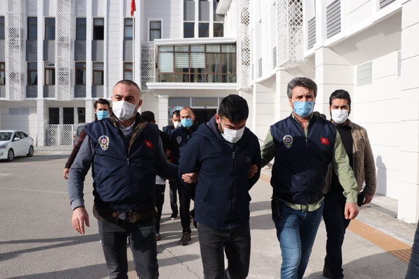 Kan donduran detaylar! Mersin'de sopayla öldürdüler meğer 1 hafta boyunca her gün... - Resim: 0