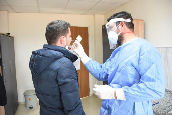 Bir yılı geride bırakan filyasyon görevlileri anlattı: Pozitif hastaya ‘geçmiş olsun’ ziyareti yapan bile var - Resim: 0