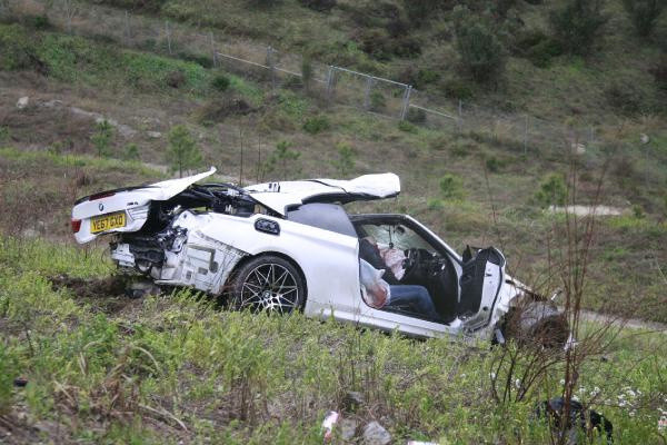Gebze'de korkunç  kaza! Yabancı plakalı lüks araç şarampole yuvarlandı sürücü öldü - Resim: 0