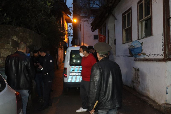 Antalya'da kapıyı açınca şok oldu! Ölmeden önceki sözleri yürek burktu - Resim: 0