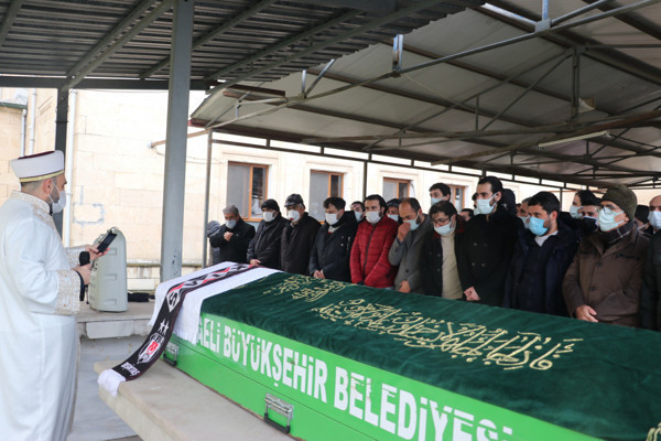 6 ay önce evlenmişti! Kocaeli'de akademisyenden acı haber geldi - Resim: 0