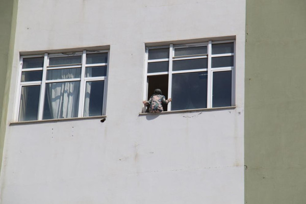 Elazığ'da gören telefona sarıldı! Film izler gibi izlediler - Resim: 0