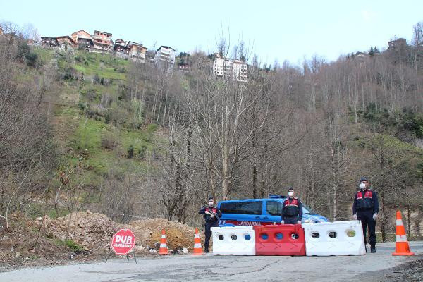 Rize’de vakalar arttı yeni karantina tedbirleri geldi! Ekipler tek tek numune aldı - Resim: 0