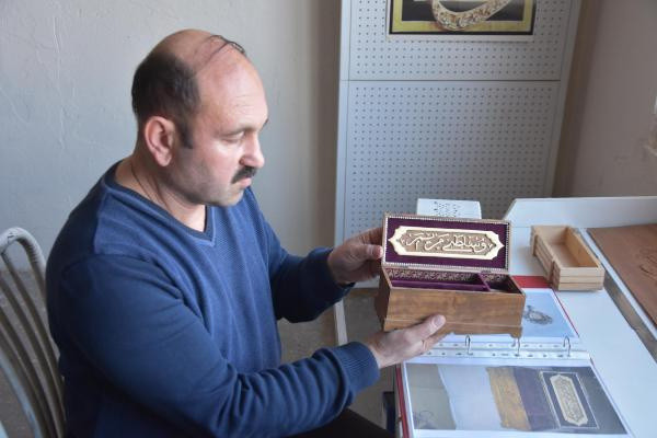 Bitlis'te boynuz ve kemikten yapıyor görenler inanamadı! Özel sipariş alıyor - Resim: 0