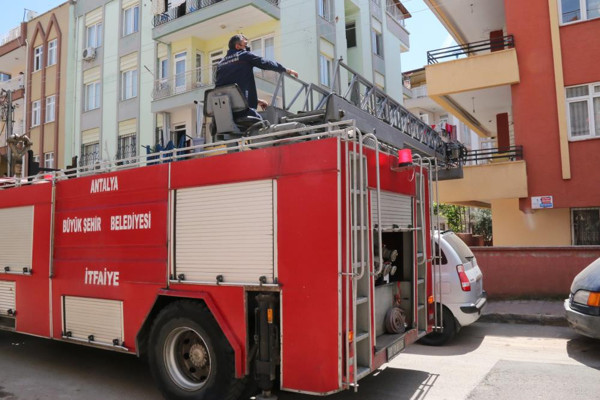 Antalya'da kapıyı açan olmayınca acı gerçek ortaya çıktı! Eve giren şok oldu - Resim: 0