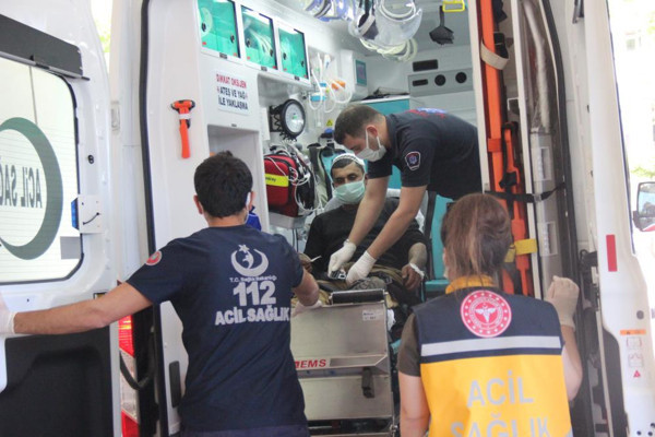 Akrabaları dehşeti yaşattı! Kocaeli'de balta ve kürekle saldırdılar - Resim: 0