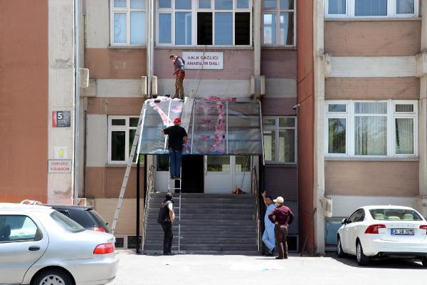 Kayseri'de yerli aşı çalışmaları yapılan merkezde şok eden hırsızlık! 4 saat sonra... - Resim: 0