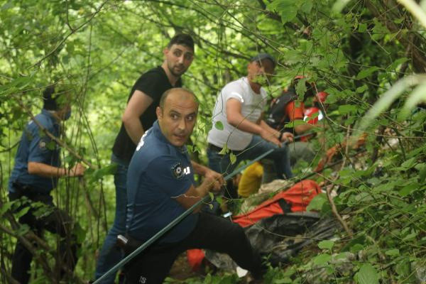 Trabzon'da gezintinin sonu kötü bitti! 80 metreden düştü: Ekipler seferber oldu - Resim: 0