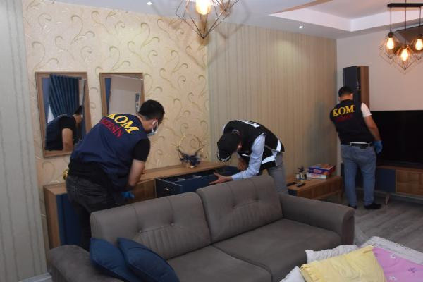 150 milyon TL zarara uğrattılar! Mersin'de emekli olmak isteyenlere rüşvetle... - Resim: 1