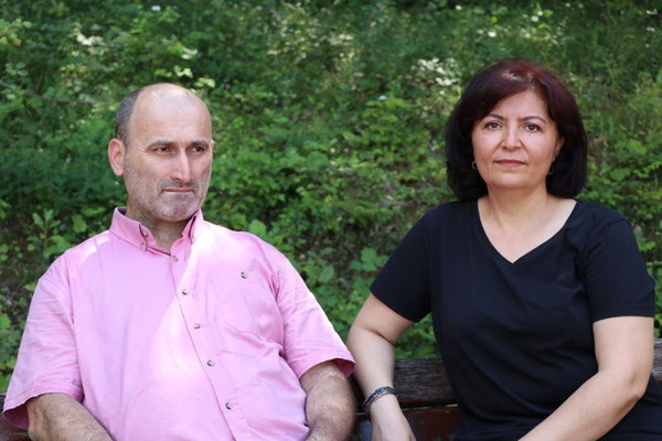 Karabük'te sol elini sürekli saklıyordu! Teklifle hayatı değişti: Bir saniye sonra... - Resim: 2