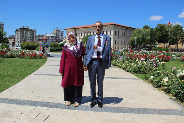 15 Temmuz gazisi 3 ay komada kaldı! 'Bana parfüm gibi geldi' deyip anlattı - Resim: 2