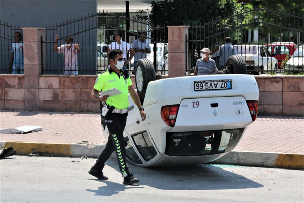 Antalya'da her şey park ederken oldu! Ortalığı birbirine kattı - Resim: 0
