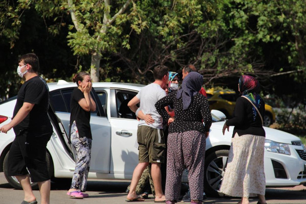 Antalya'da park halinde araca bakan şok oldu! Gözyaşlarına boğuldu - Resim: 0