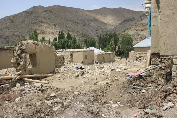 Van'da 'kıyamet kopuyordu sanki' deyip anlattı: Evlendikten 3 gün sonra... - Resim: 1