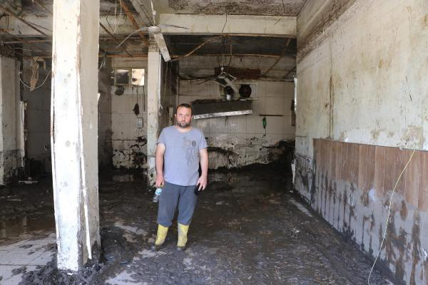 Kastamonu Bozkurt'ta selde eşi kayboldu gözyaşlarıyla anlattı: Eşimi arayarak... - Resim: 1