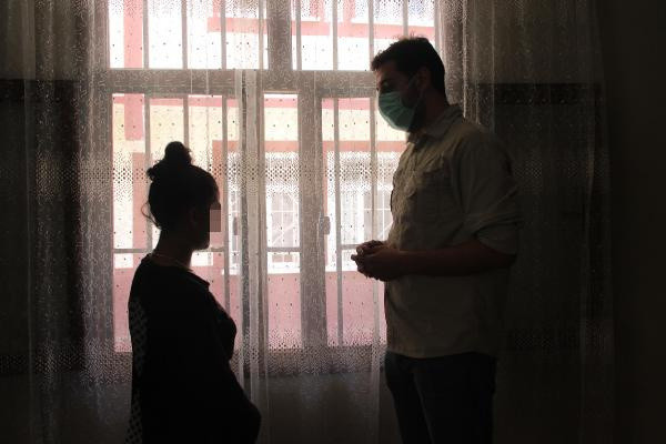 Diyarbakır'da iğrenç olay! Oyun bahanesiyle kızını gönderdi amcasının kızını eve getirip... - Resim: 0