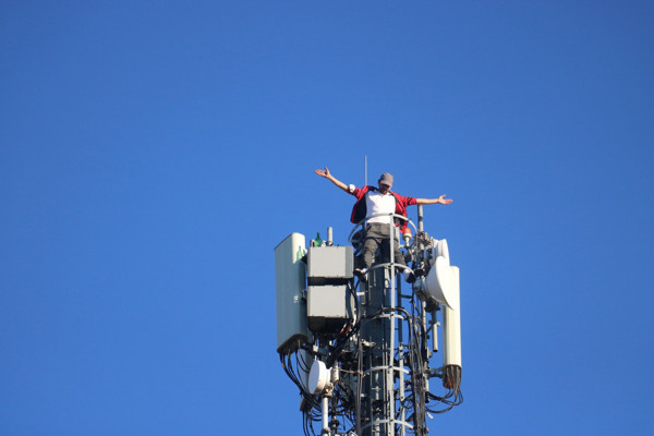 Sivas'ta film seyreder gibi izlediler! Korku dolu anlar yaşattı - Resim: 0