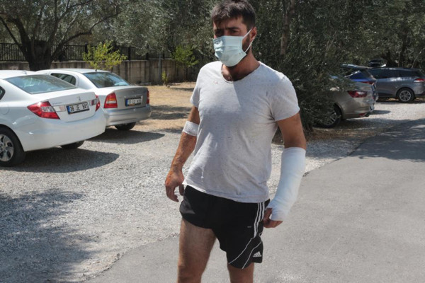 Balıkesir Kaz Dağları yangınında ayı saldırdı kabusu yaşadı: Beni altına aldı - Resim: 0