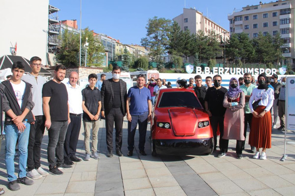 Erzurum'da İmam Hatipliler elektrikli araç üretti! Elon Musk'ın Tesla'sına rakip çıktı - Resim: 0